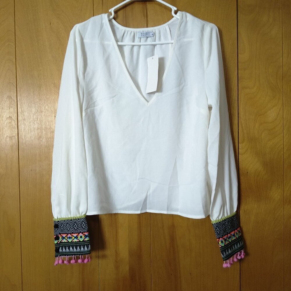 Tobi Medium Boho Embroidered Cuff Blouse V-Neck Feminine Hippie Office